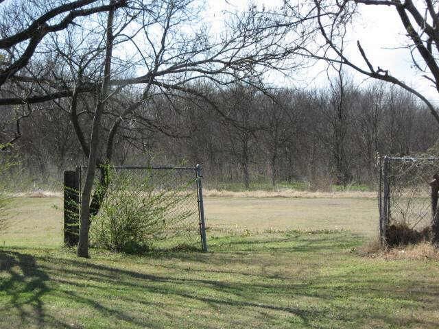 1104 W Ennis Ave, Ennis, TX 75119